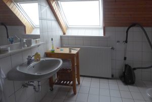 Helles freundliches Bad