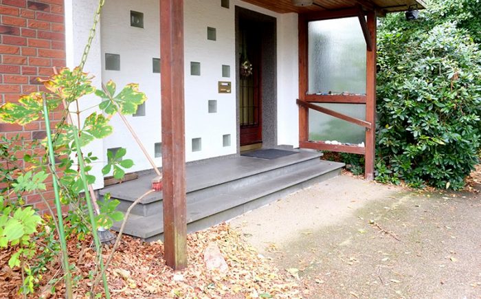 Überdachter Hauseingang