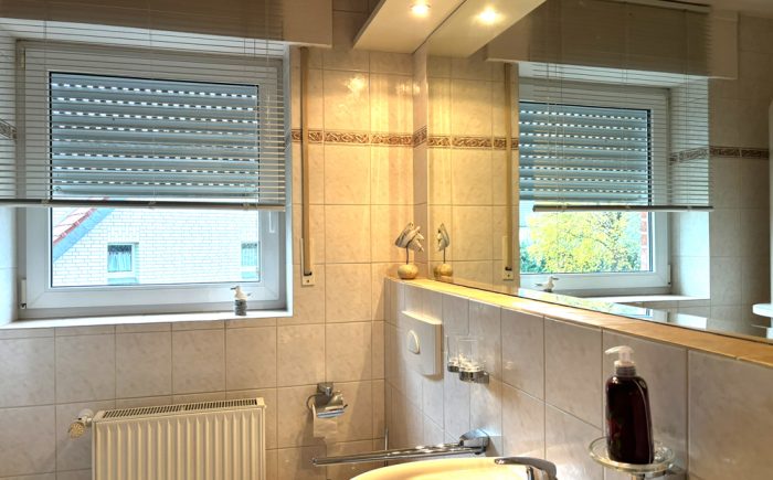 Badezimmer mit Dusche